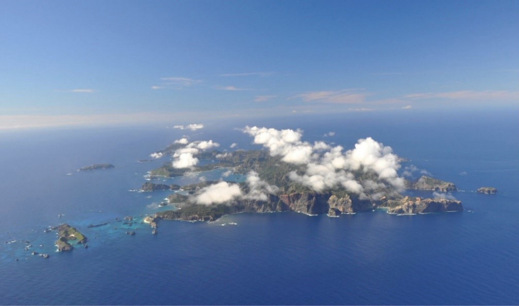 父島の空撮写真