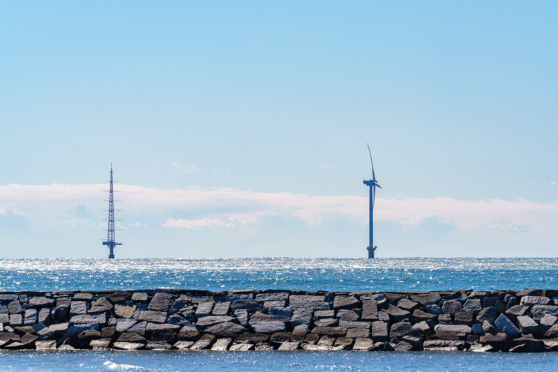 洋上風力発電の画像