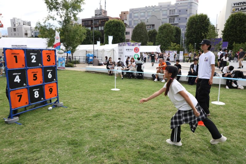 やわらかやり投げに挑戦