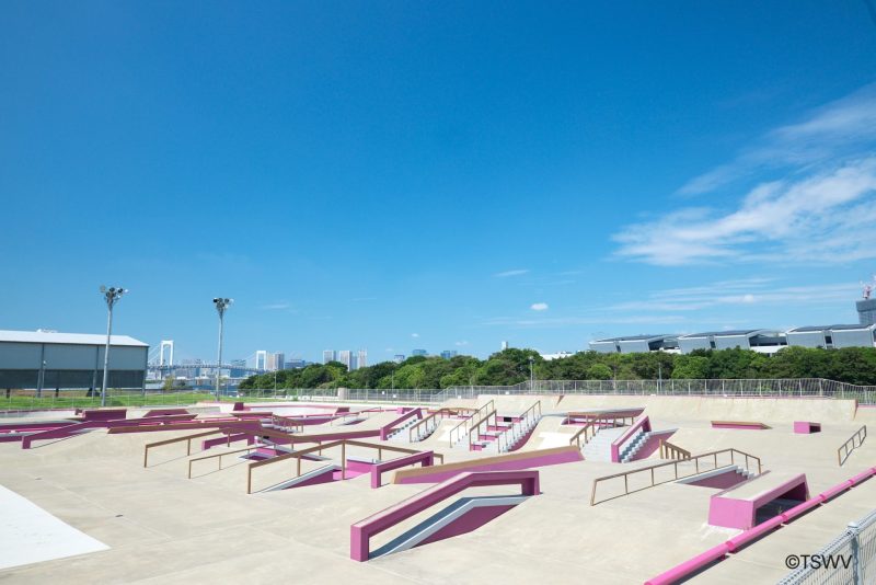 スケートボードができる遊び場