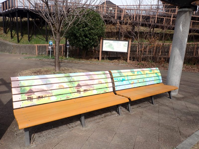 桜ヶ丘公園にあるベンチ