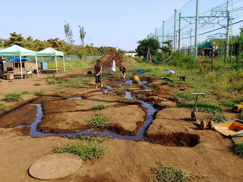 川づくりの様子